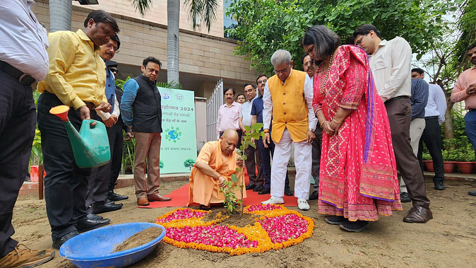 Plantation program ek ped