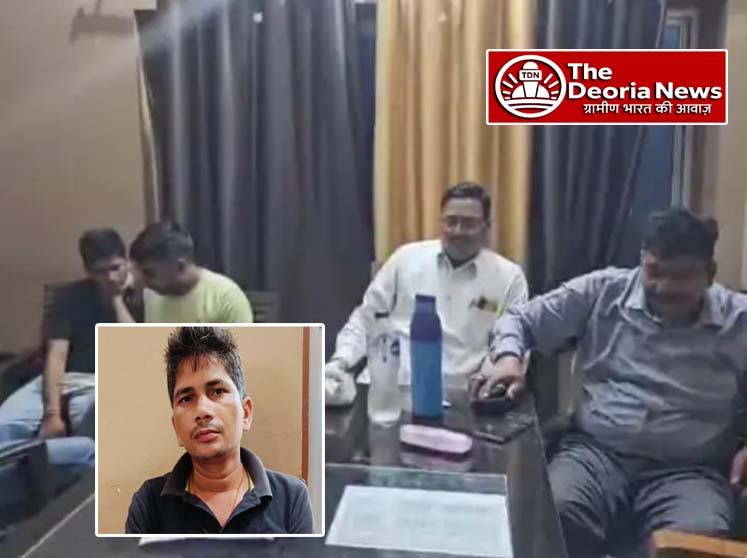 accountant taking bribe