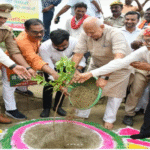 एक पेड़ मां के नाम” अभियान के तहत 2300 पौधे रोपे गए, कृषि मंत्री सूर्य प्रताप शाही ने किया नेतृत्व