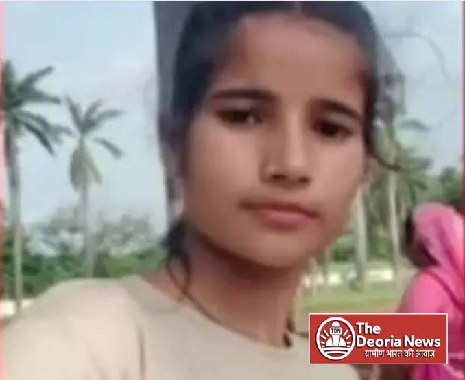 flag hoisting on independence day