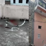 दबिश के दौरान सनसनीखेज वारदात : पुलिस से घिरने पर प्रेमी ने नाबालिग प्रेमिका को मारी गोली, फिर खुद भी दी जान