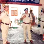 गोरखपुर में छात्र की हत्या के बाद बड़ा एक्शन: कुशीनगर के दो थानेदार और 25 पुलिसकर्मी लाइन हाजिर, पुलिस महकमे में हड़कंप