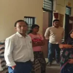 देवरिया: सीएमओ के औचक निरीक्षण में 9 स्वास्थ्यकर्मी अनुपस्थित, वेतन रोकने और नोटिस जारी करने के निर्देश