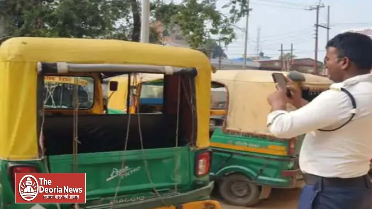 traffic police in deoria