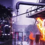 गोरखपुर: गीडा सेक्टर-15 स्थित ऑयल रिफाइनरी में भीषण आग, 20 से अधिक दमकल गाड़ियां मौके पर; इलाके को खाली कराया गया