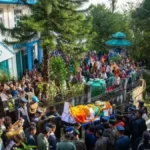 दुबई एयर शो हादसे में शहीद हुए विंग कमांडर नमांश स्याल का पूरे सैन्य सम्मान के साथ अंतिम संस्कार, गांव में उमड़ा सैलाब