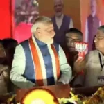 पटना में प्रधानमंत्री मोदी का 2.8 किमी लंबा रोड शो, उमड़ा जनसैलाब — नीतीश कुमार की गैरहाज़िरी पर कांग्रेस का तंज