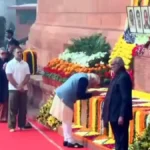 संसद हमले की 24वीं बरसी: शहीद सुरक्षाकर्मियों को राष्ट्र ने किया नमन, शीर्ष नेताओं ने अर्पित की श्रद्धांजलि