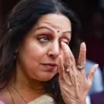 धर्मेंद्र के निधन के बाद टूट गईं हेमा मालिनी, फिल्ममेकर ने बताई भावुक मुलाकात की कहानी