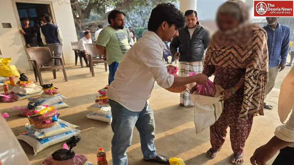 Deoria To the needy in Ramzan