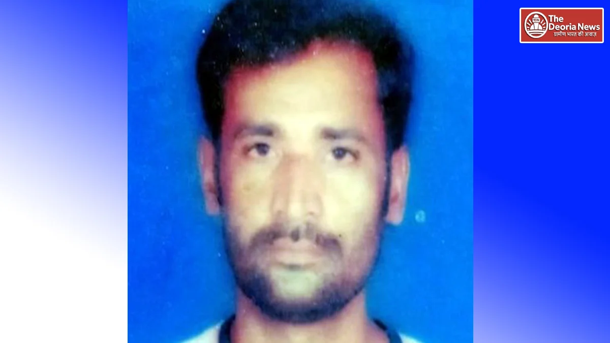 Deoria Deserted road becomes a disaster