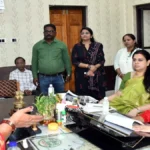 देवरिया में ‘एक दिन की DM’ बनीं साक्षी दूबे, मिशन शक्ति के तहत संभाला कलेक्ट्रेट का कार्यभार