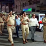 मोहर्रम को लेकर देवरिया पुलिस अलर्ट, एसपी अभिजीत आर. शंकर ने किया फ्लैग मार्च, ताजिया व कर्बला स्थलों का निरीक्षण