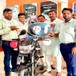 तरकुलवा में हीरो की नई सुपर स्प्लेंडर 125cc एक्सटेक 2.0 लॉन्च, ग्राहकों में दिखा उत्साह