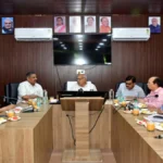 किसानों के हित में जून भर चलेंगे विशेष कार्यक्रम, कृषि मंत्री सूर्य प्रताप शाही ने दिए निर्देश