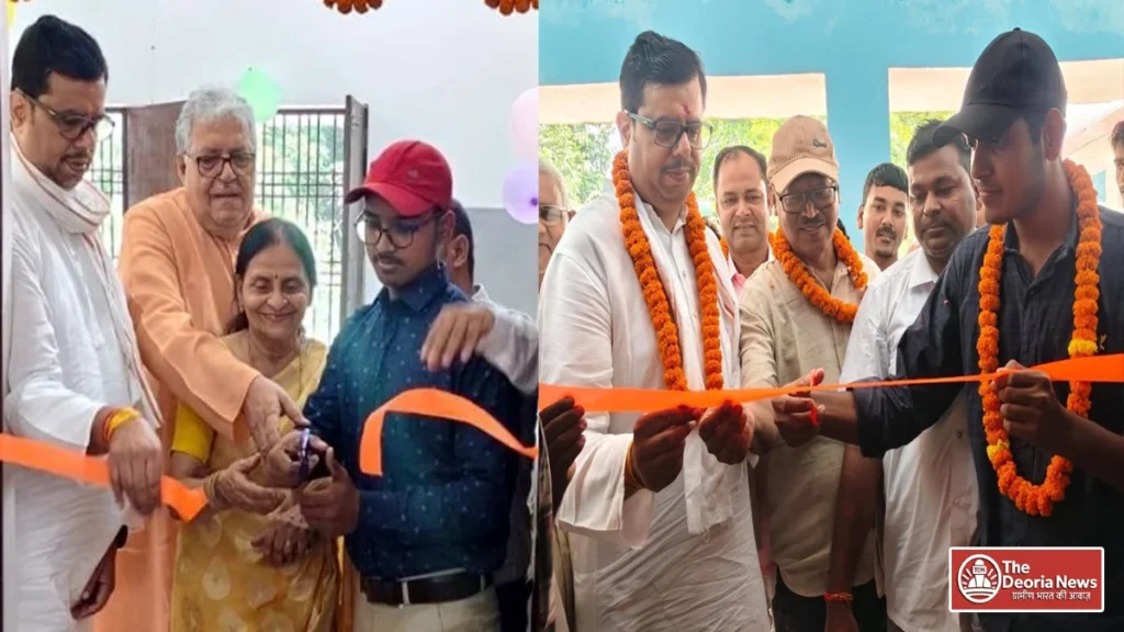 Deoria At the hands of meritorious students