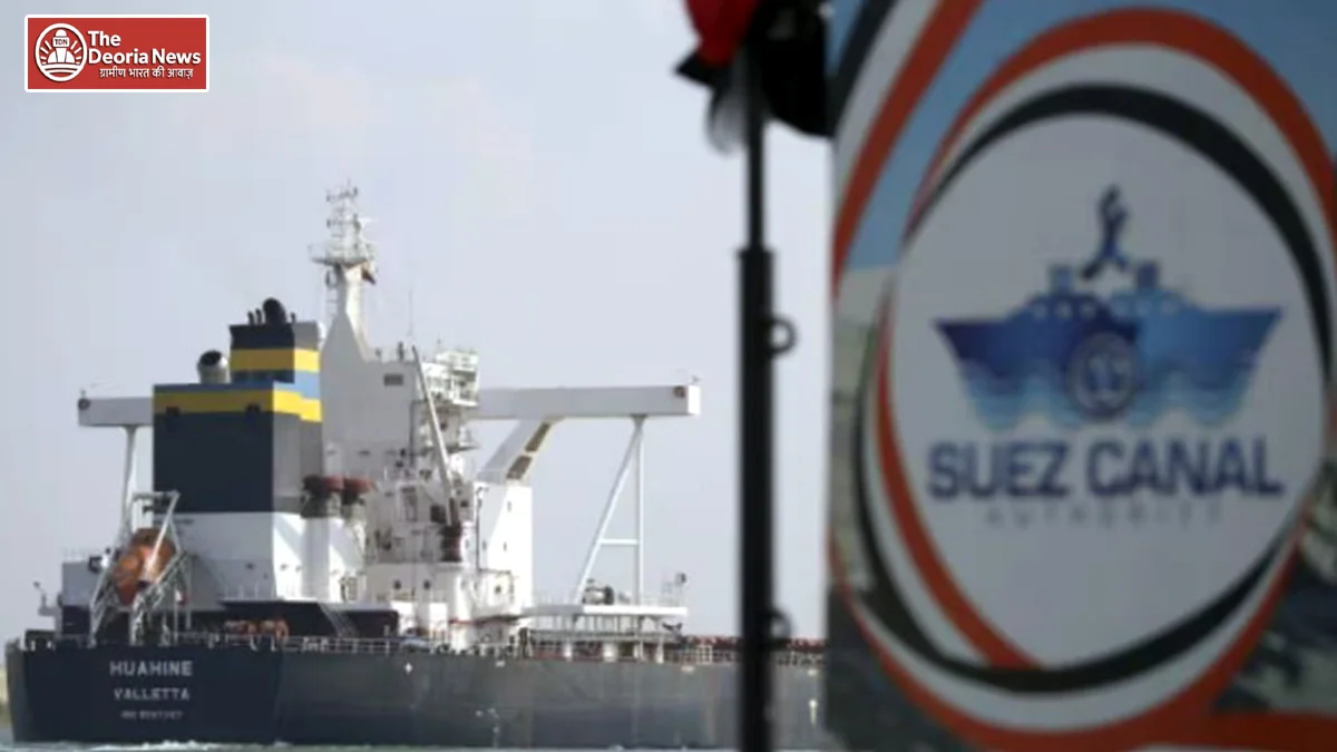 Two gas ships near the Suez Canal