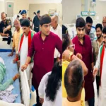 देवरिया में तिरंगा यात्रा के दौरान 40 से अधिक छात्राएं हुईं अचेत, सपा जिलाध्यक्ष ने अस्पताल पहुंचकर लिया जायजा