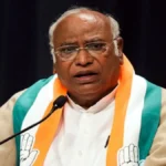 खरगे का PM मोदी पर हमला, बोले- आधुनिक भारत की नींव नेहरू ने रखी, लाल किले से श्रेय कोई और ले रहा