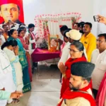 देवरिया में सपा ने मनाई ‘छोटे लोहिया’ जनेश्वर मिश्र की जयंती, समाजवादी विचारधारा को आगे बढ़ाने का लिया संकल्प