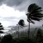 Weather Alert: 9 अगस्त को 15 राज्यों में भारी बारिश और आंधी का अलर्ट, 70 KM की रफ्तार से चल सकती हैं हवाएं